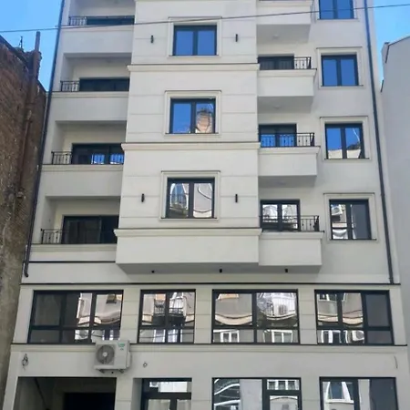 Sky Terrace Apartment